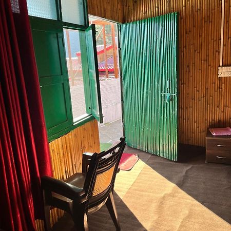 Pahaadi Dhun Homestay Chamba  Buitenkant foto