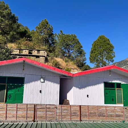 Pahaadi Dhun Homestay Chamba  Buitenkant foto