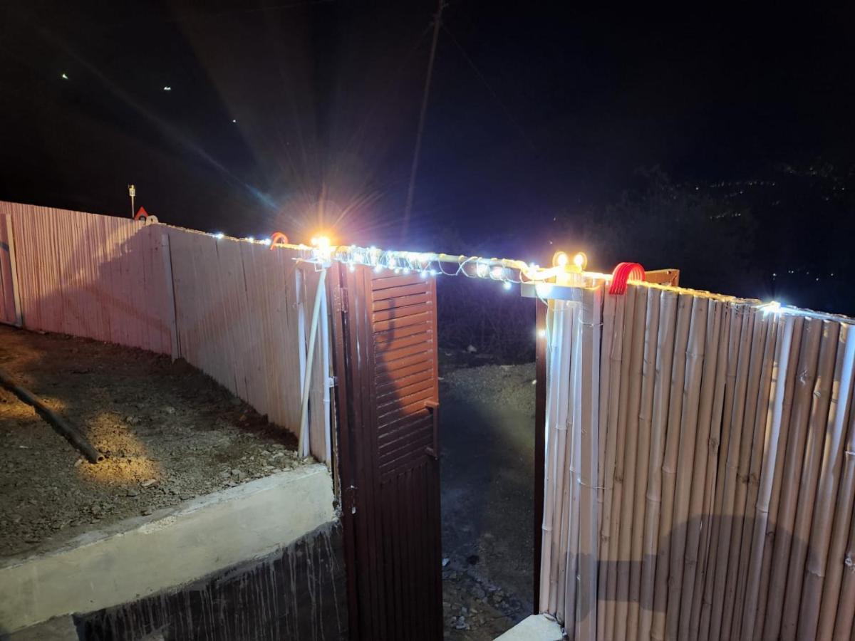 Pahaadi Dhun Homestay Chamba  Buitenkant foto