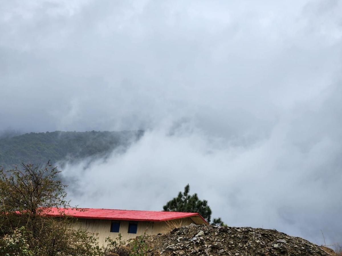 Pahaadi Dhun Homestay Chamba  Buitenkant foto
