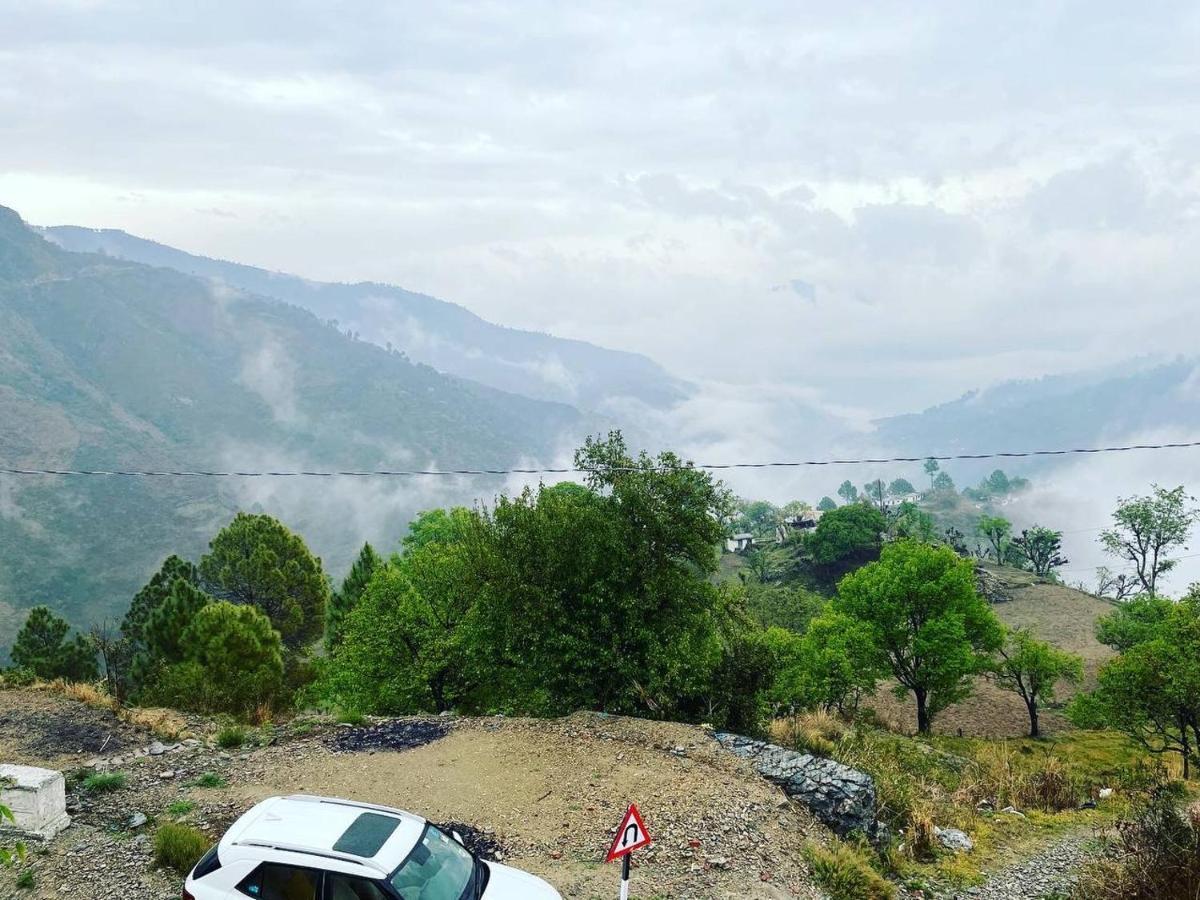 Pahaadi Dhun Homestay Chamba  Buitenkant foto