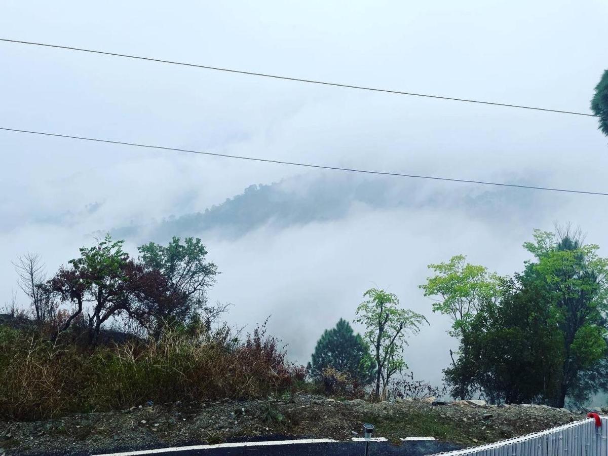 Pahaadi Dhun Homestay Chamba  Buitenkant foto