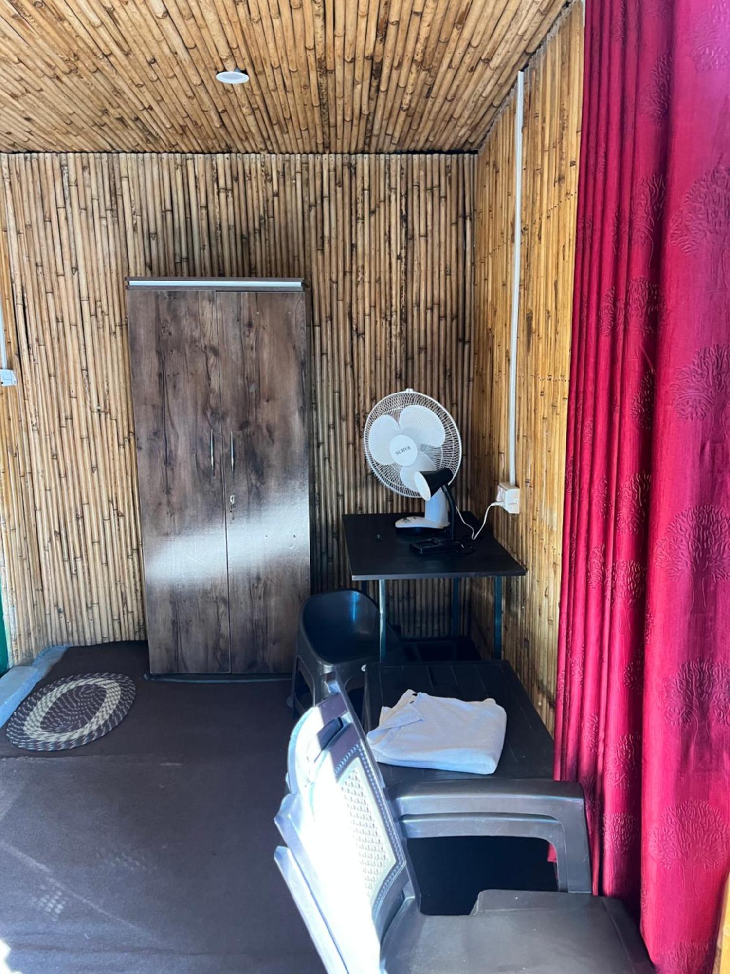 Pahaadi Dhun Homestay Chamba  Buitenkant foto